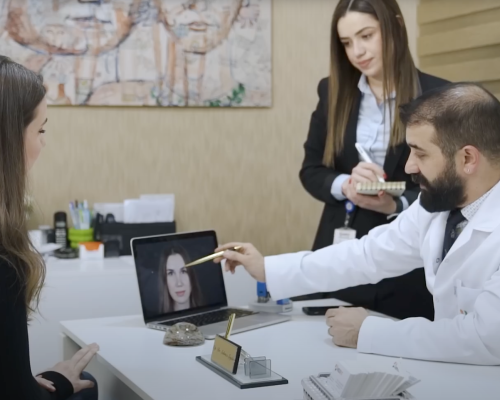 doctor-with-patient-medient-ent-hospital