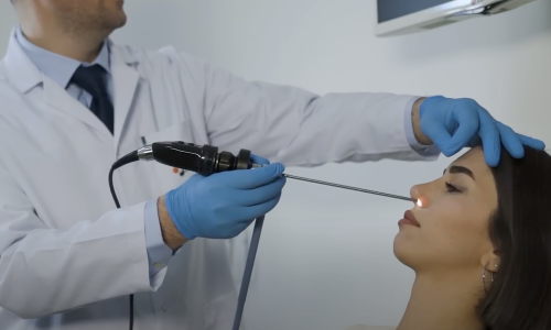 nose-examination-doctor-medient-ent-hospital