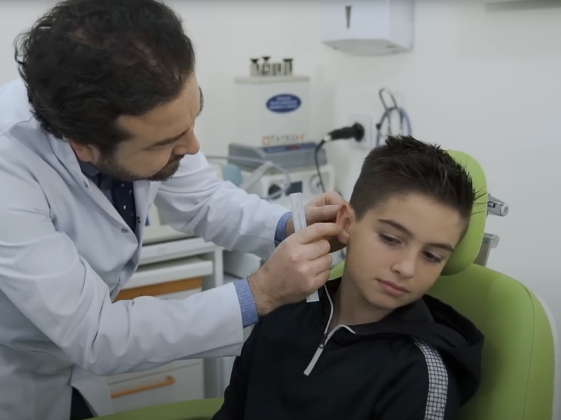 child-ear-treatment-medient-ent-hospital