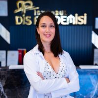 irem-kuucuk-dis